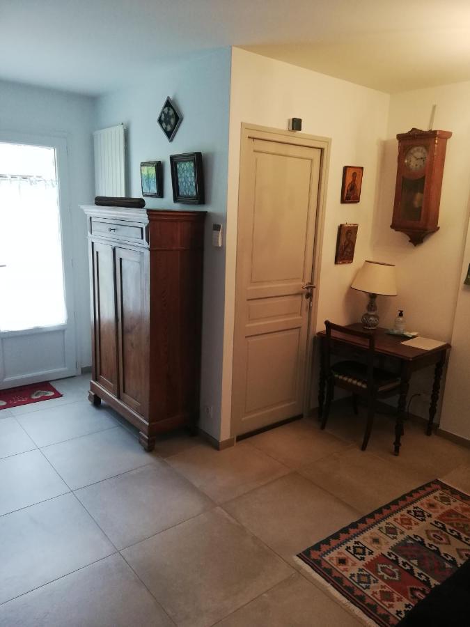 Appartement De Plain Pied Dans La Verdure Yerres Екстер'єр фото